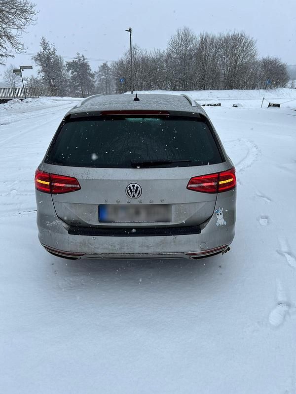 Gebraucht VW Passat Alltrack 240 PS (176 kW) 2017 Silber Kombi