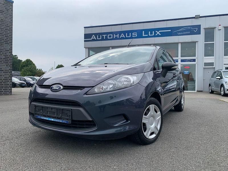 Grau Gebraucht 2012 Ford Fiesta Ambiente Kleinwagen | 4.399 € (Etwas zu teuer) - Bild 1/4