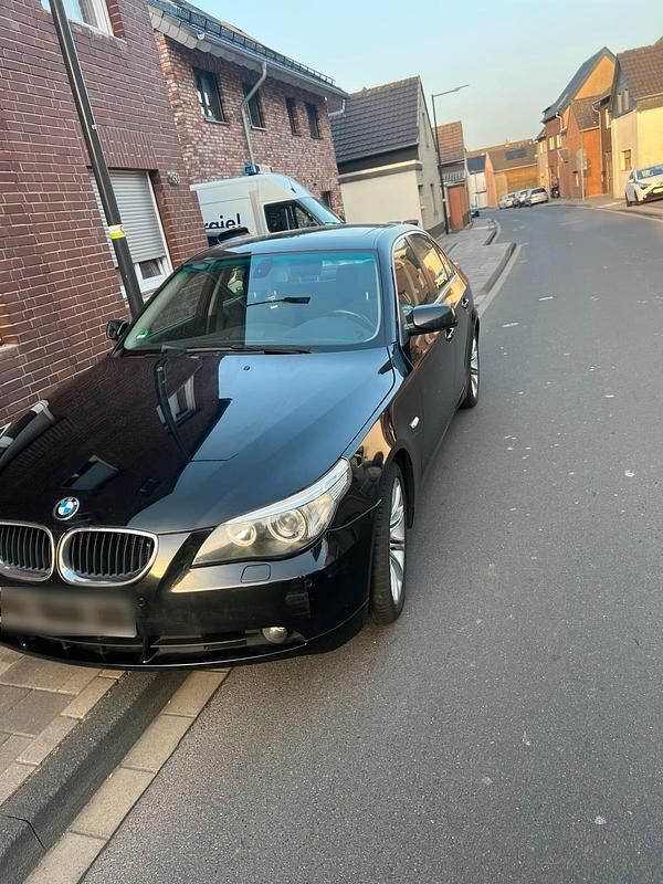 Gebraucht BMW 520 163 PS (119 kW) 2006 Schwarz Limousine