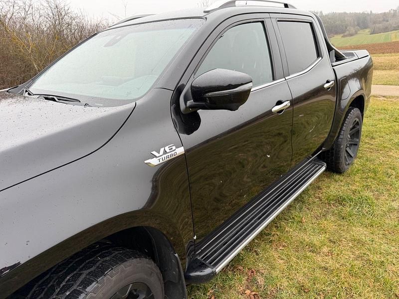 Gebraucht Mercedes X350 258 PS (189 kW) 2020 Schwarz Pickup