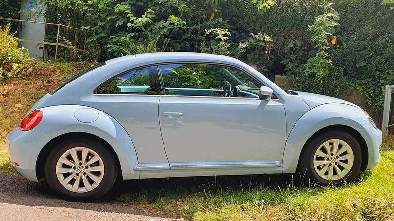 Second-hand VW Beetle Design 105 CP (77 kW) 2012 Albastru Hatchback