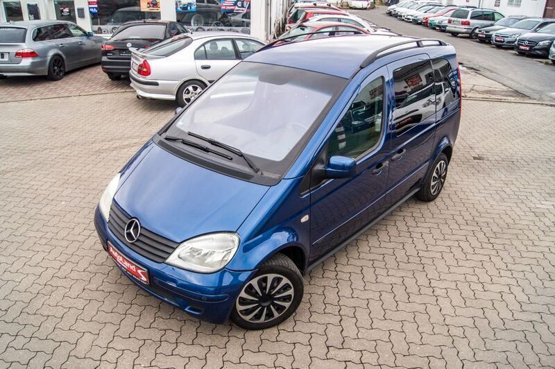 Blau Gebraucht 2005 Mercedes Vaneo Van / Kleinbus | 999 € (Guter Preis) - Bild 1/4