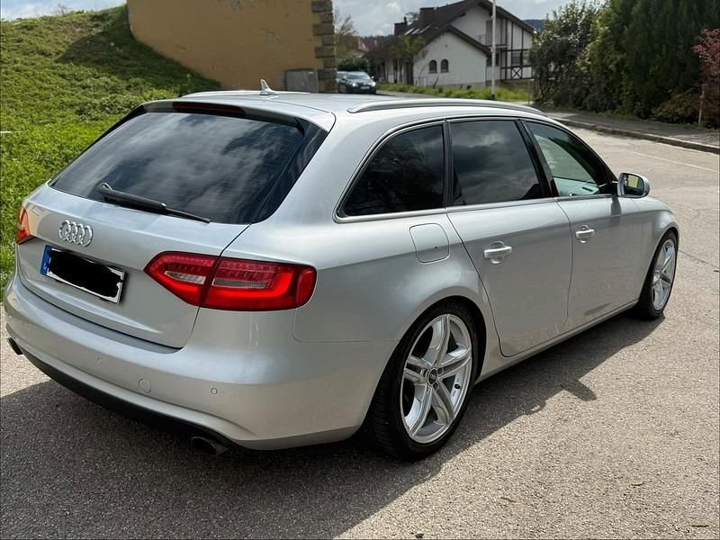 Gebraucht Audi A4 177 PS (130 kW) 2014 Silber Kombi