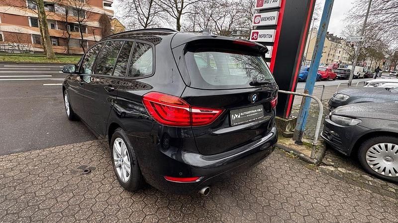 Gebraucht BMW 218 Gran Tourer Advantage 150 PS (110 kW) 2017 Schwarz Van / Kleinbus