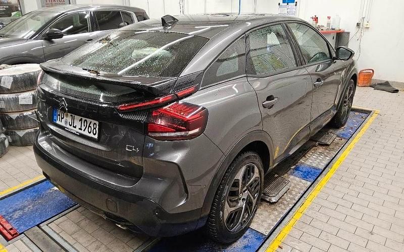 Gebraucht Citroën C4 131 PS (96 kW) 2024 Grau SUV