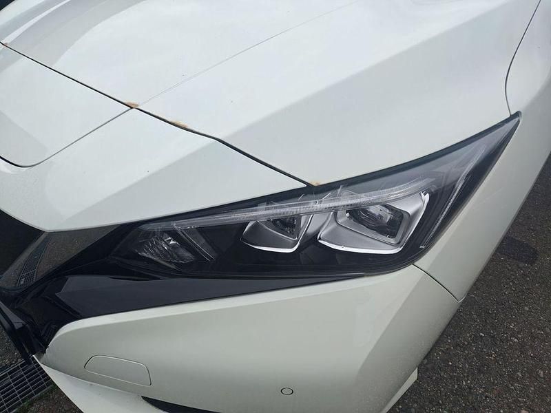 Second-hand Nissan Leaf 360º 110 kW (150 CP) 2021 Alb Hatchback