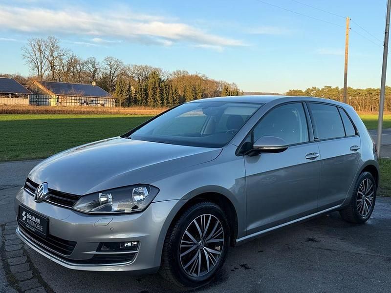 Silber Gebraucht 2016 VW Golf Allstar Limousine | 12.890 € (Fairer Preis) - Bild 1/4
