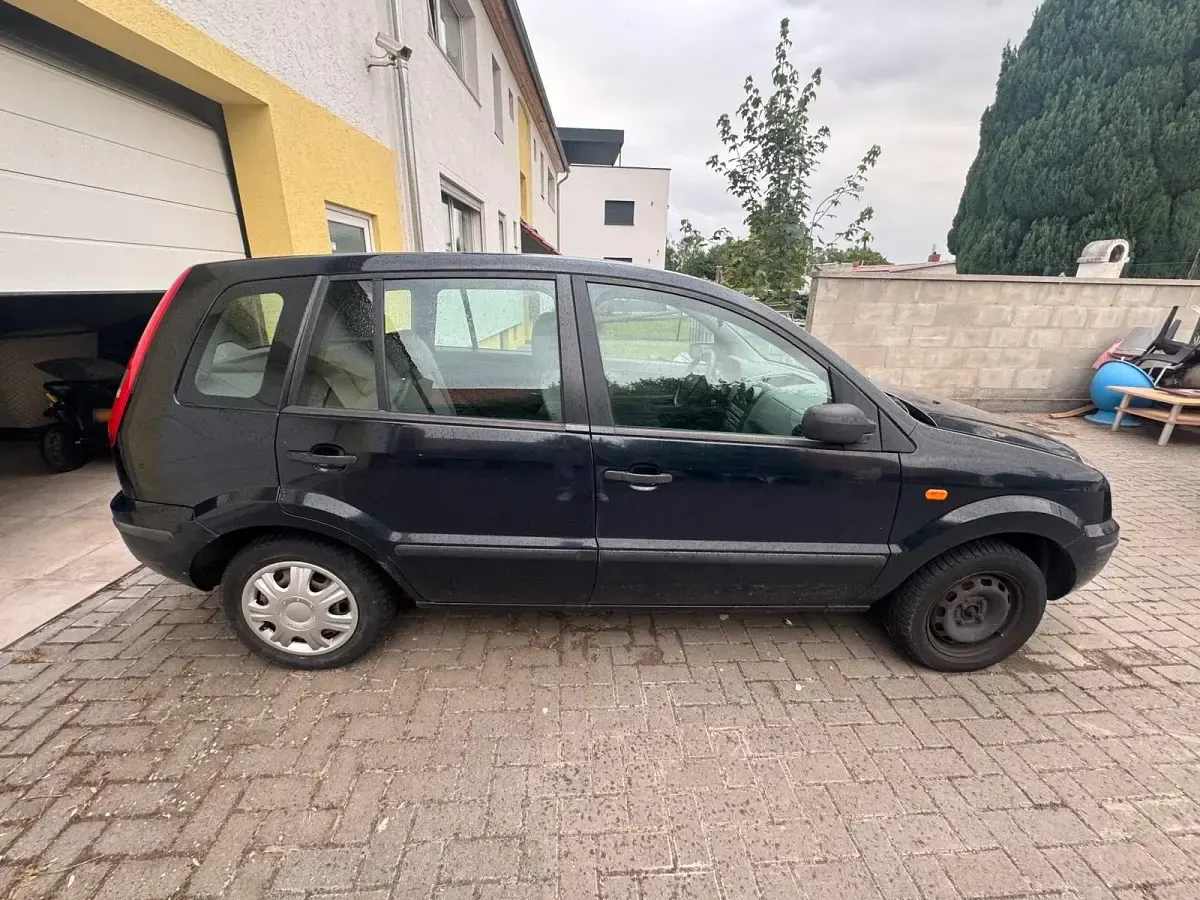 Gebraucht Ford Fusion 80 PS (58 kW) 2004 Blau Kleinwagen