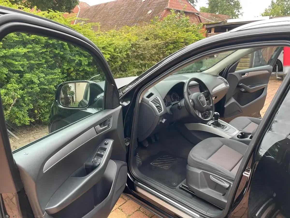 Gebraucht Audi Q5 180 PS (132 kW) 2010 Schwarz SUV