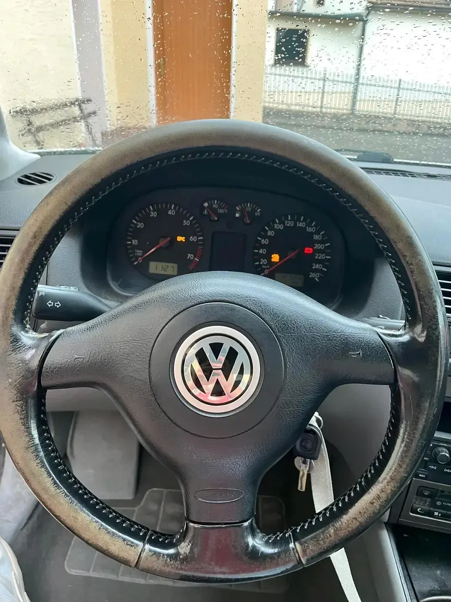 Gebraucht VW Bora 100 PS (73 kW) 2000 Grau Limousine
