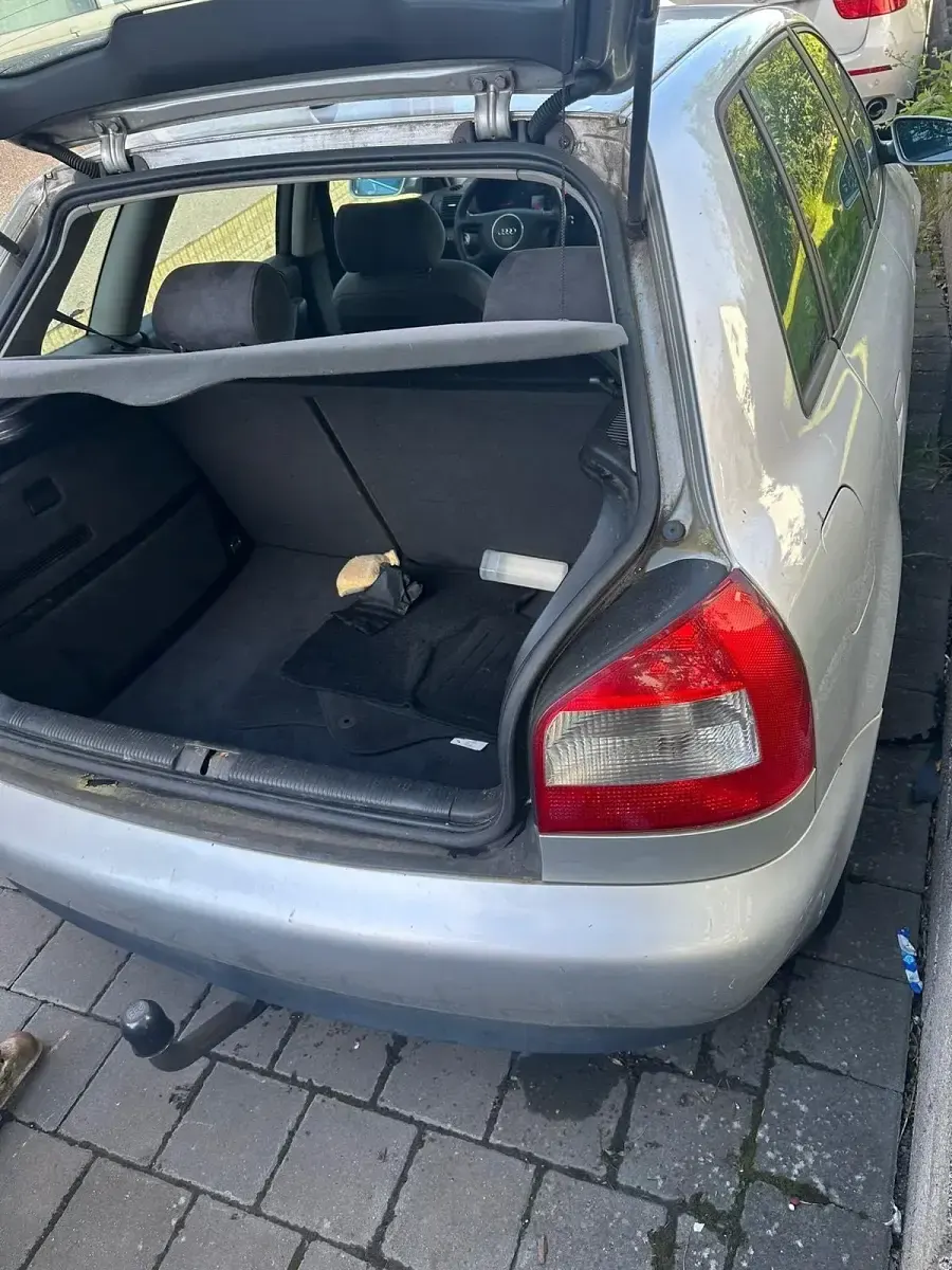 Gebraucht Audi A3 131 PS (96 kW) 2001 Silber Kleinwagen