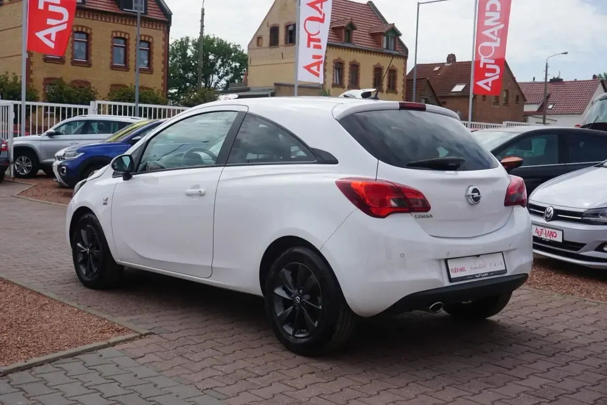 Gebraucht Opel Corsa Active 101 PS (74 kW) 2014 Grau Kleinwagen