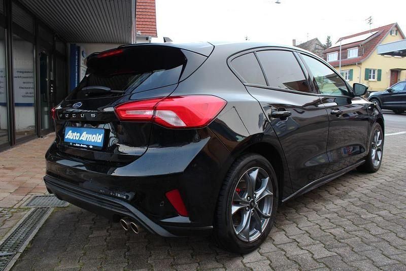 Gebraucht Ford Focus ST-Line X 150 PS (110 kW) 2022 Schwarz Limousine