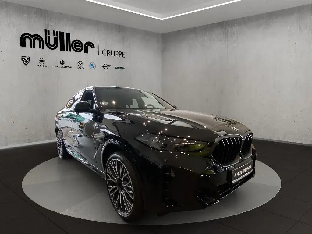 Gebraucht BMW X6 M Sport 286 PS (210 kW) 2024 Black sapphire metallic SUV