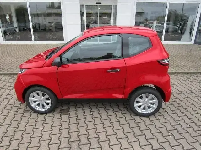Ny Aixam AMBITION Pack 2026 Rød Hatchback