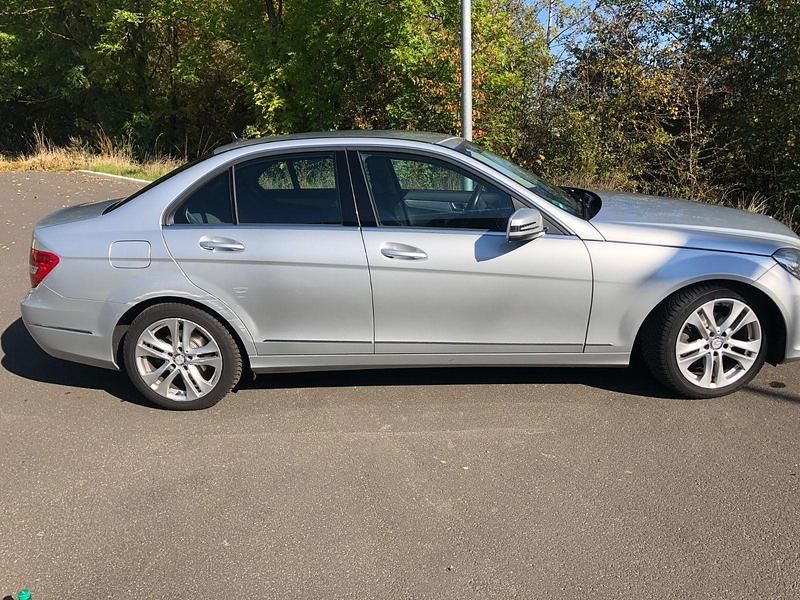 Gebraucht Mercedes C200 178 PS (130 kW) 2012 Silber Kombi