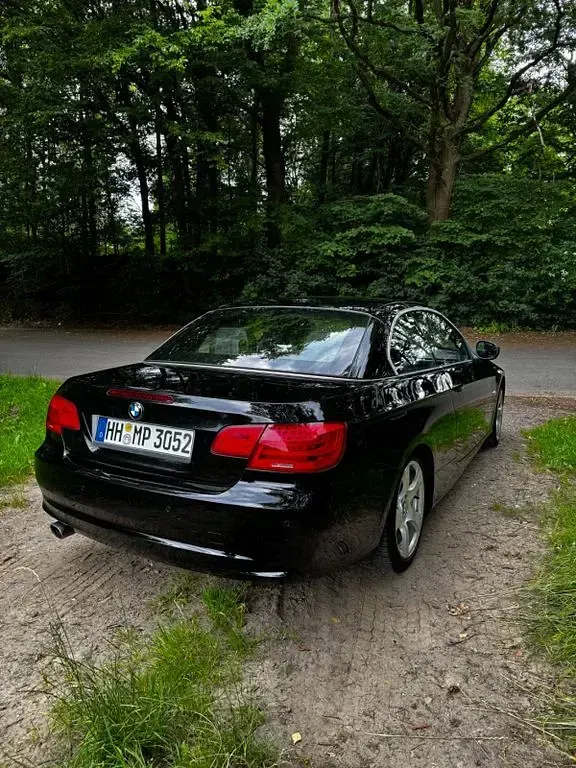 Gebraucht BMW 320 Cabriolet 184 PS (135 kW) 2011 Schwarz Cabrio