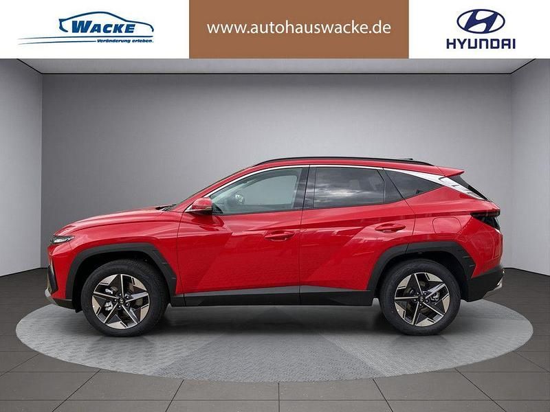Neu Hyundai Tucson Trend 252 PS (185 kW) 2025 Farbe: rot SUV