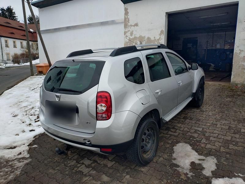 Usata Dacia Duster 110 CV (80 kW) 2011 Argento SUV