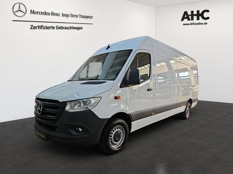 Weiss Gebraucht 2023 Mercedes Sprinter Van | 39.865 € (Teuer) - Bild 1/4