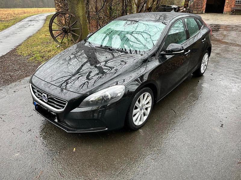 Gebraucht Volvo V40 150 PS (110 kW) 2015 Schwarz Coupé