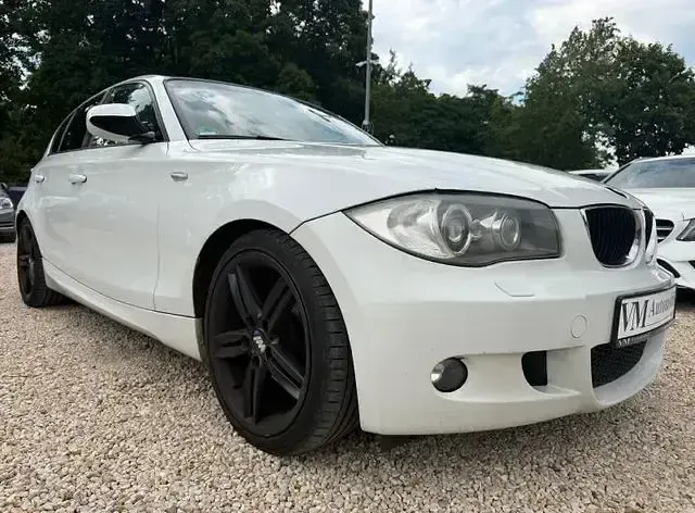 Gebraucht BMW 118 Performance 143 PS (105 kW) 2011 Weiß Kleinwagen