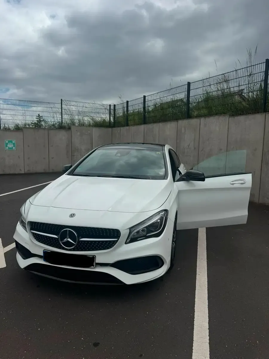 Gebraucht Mercedes CLA220 AMG line 2017 Weiß Coupé