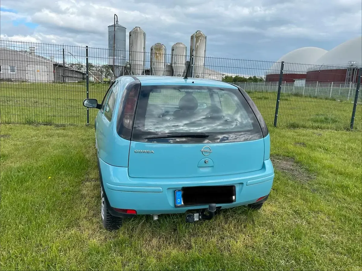 Brugt Opel Corsa 60 HK (44 kW) 2006 Blå Hatchback