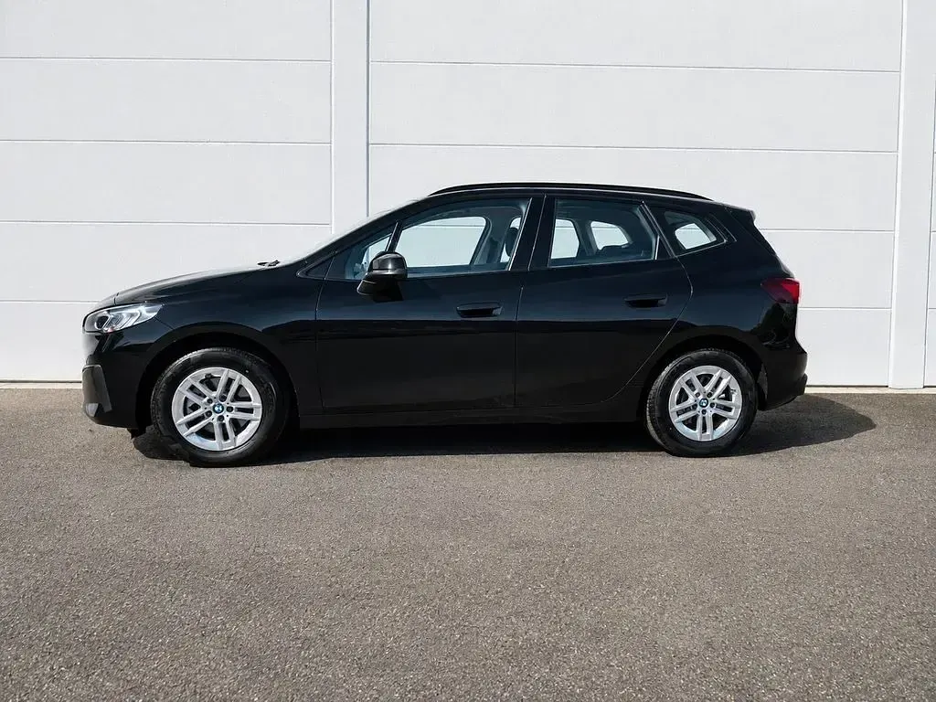Gebraucht BMW 216 Active Tourer 122 PS (89 kW) 2025 Schwarz Van / Kleinbus
