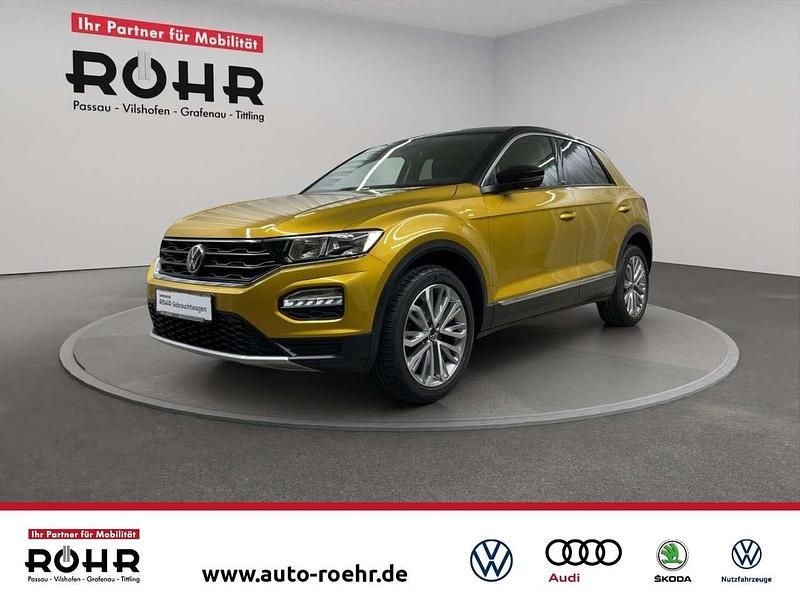 Kurkumagelb metallic/schwarz Gebraucht 2021 VW T-Roc United SUV | 21.379 € (Fairer Preis) - Bild 1/4