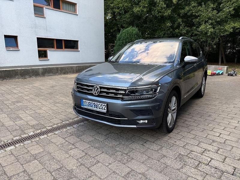 Gebraucht VW Tiguan Allspace 190 PS (139 kW) 2018 Grau SUV