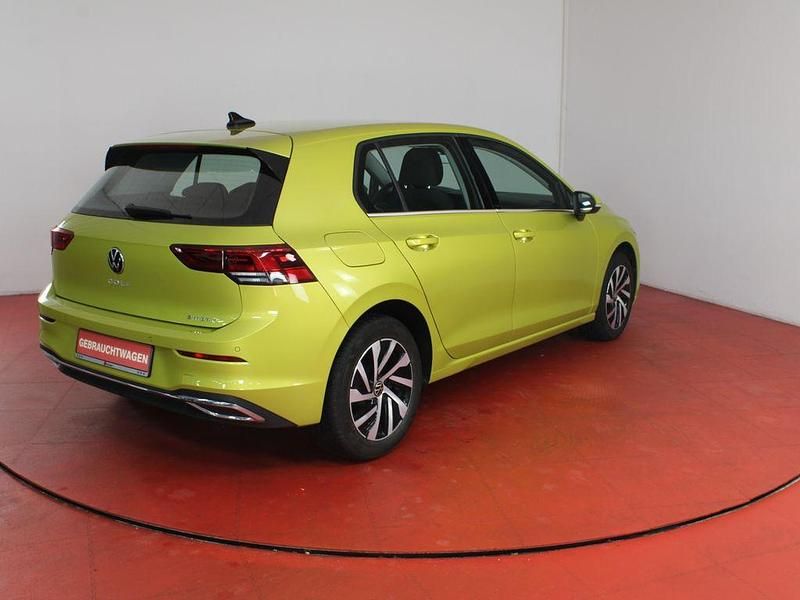 Gebraucht VW Golf VII Style 204 PS (150 kW) 2021 Gelb Kleinwagen