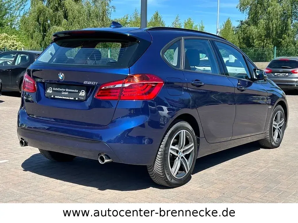 Gebraucht BMW 220 Active Tourer Sport Line 192 PS (141 kW) 2017 Blau Van / Kleinbus