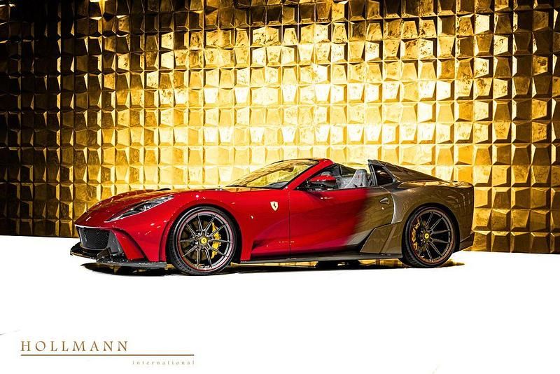 Gebraucht Ferrari 812 799 PS (587 kW) 2022 Rot Cabrio