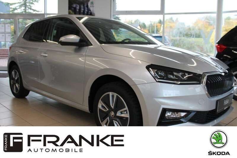 Brilliantsilber met. brilliantsilber met. Gebraucht 2023 Skoda Fabia Style Limousine | 19.990 € (Fairer Preis) - Bild 1/4