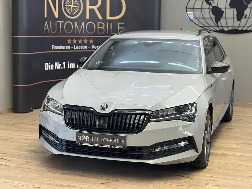 Gebraucht Skoda Superb SportLine 150 PS (110 kW) 2020 Stahlgrau Kombi