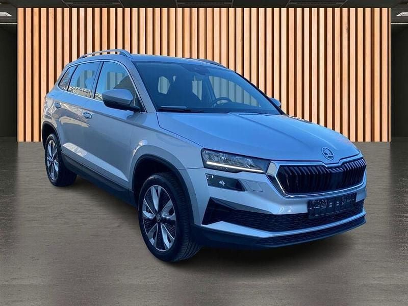 Gebraucht Skoda Karoq Selection 150 PS (110 kW) 2024 Silber silber (metallic) SUV