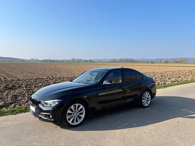 Gebraucht BMW 320 Advantage 190 PS (139 kW) 2017 Schwarz Limousine
