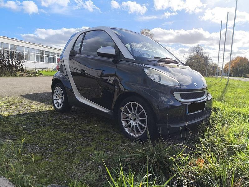 Schwarz Gebraucht 2010 Smart ForTwo Coupé Kleinwagen | 3.500 € (Fairer Preis) - Bild 1/4