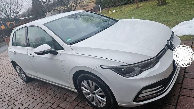 Gebraucht VW Golf VIII Style 150 PS (110 kW) 2021 Weiß Limousine