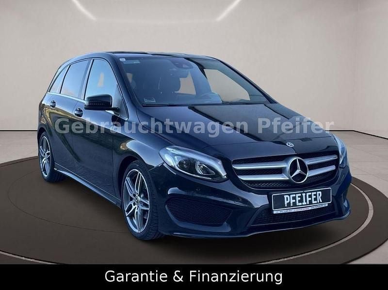 Gebraucht Mercedes B200 AMG 136 PS (100 kW) 2018 Schwarz Van / Kleinbus