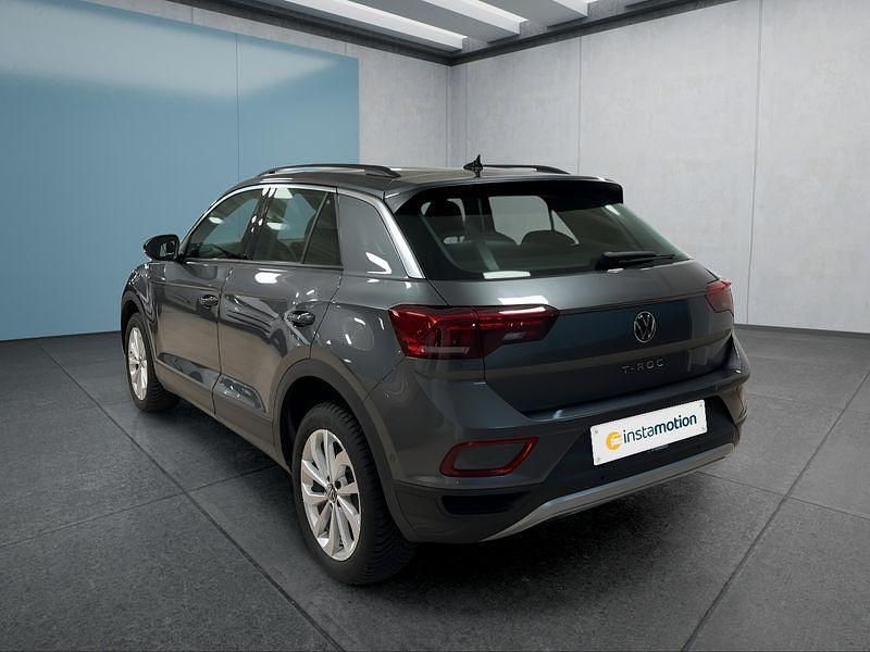 Gebraucht VW T-Roc 150 PS (110 kW) 2024 Grau SUV