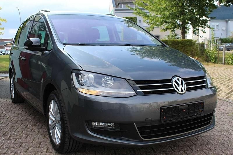 Gebraucht VW Sharan Style 140 PS (102 kW) 2012 Grau Van / Kleinbus
