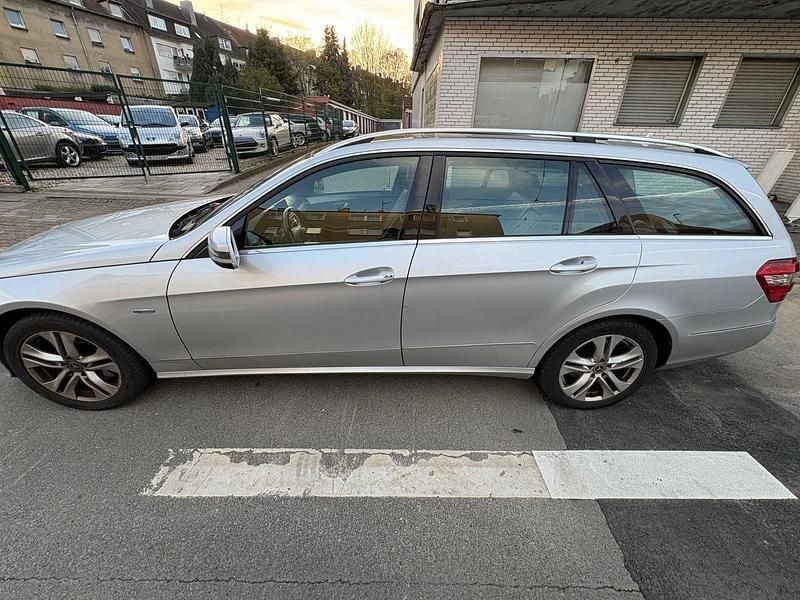 Gebraucht Mercedes E350 2012 Silber Kombi