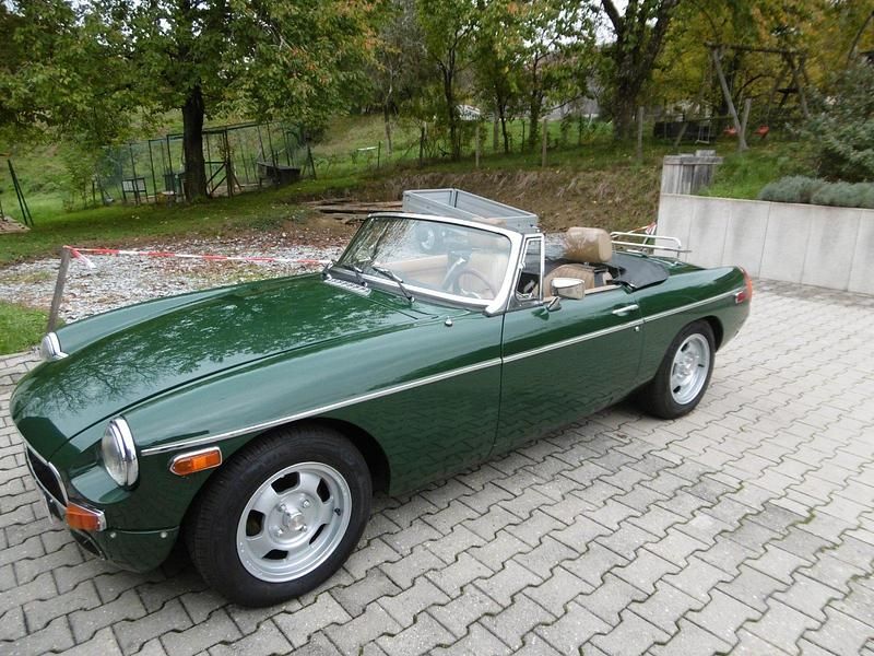 Second-hand MG B 1981 Verde Cabrio