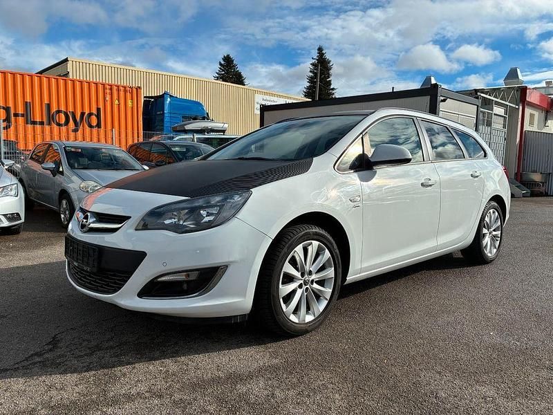Gebraucht Opel Astra Active 140 PS (102 kW) 2013 Weiß Kombi