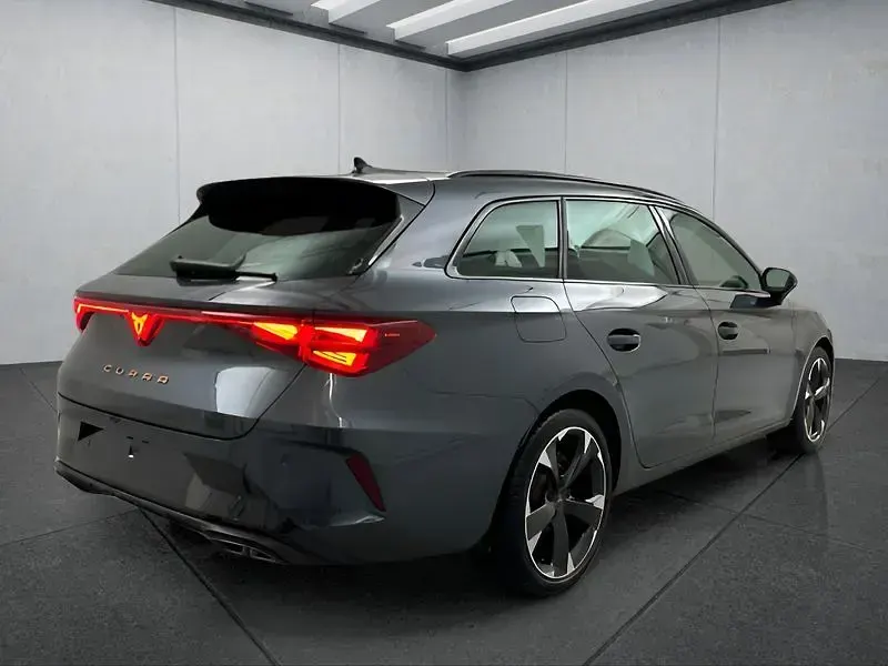 Gebraucht Cupra Leon 150 PS (110 kW) 2025 Grau Kombi