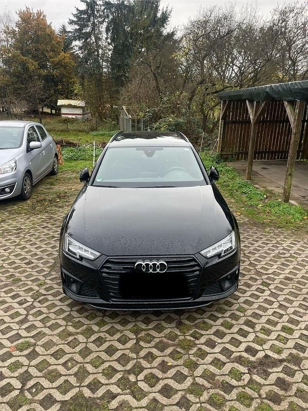 Second-hand Audi A4 S-Line 231 CP (169 kW) 2019 Negru Break