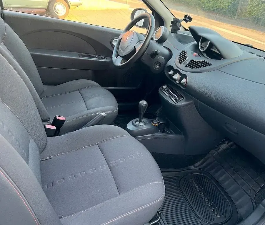 Gebraucht Renault Twingo 76 PS (55 kW) 2009 Weiß Kleinwagen