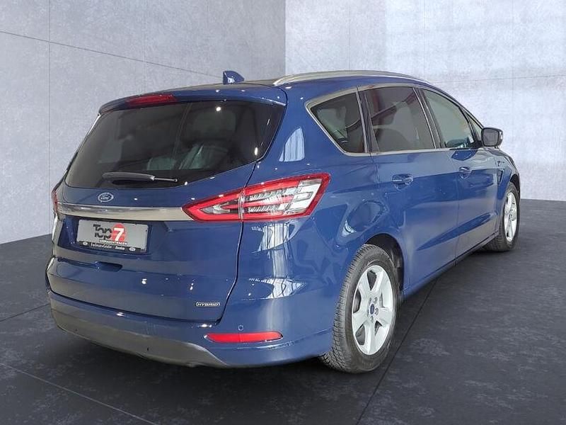 Gebraucht Ford S-MAX Titanium 190 PS (139 kW) 2022 Blau Van / Kleinbus